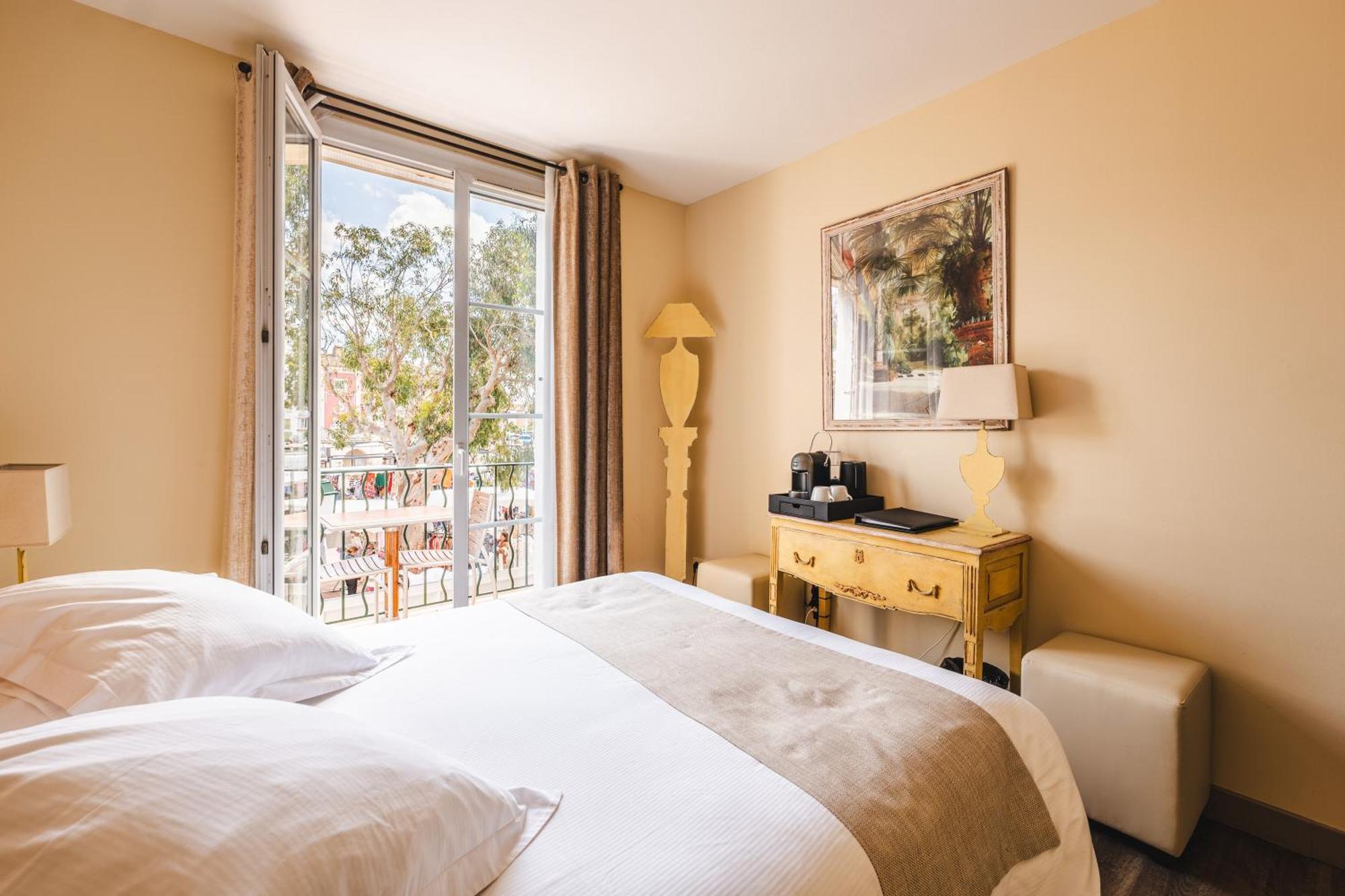 גרימו Le Suffren Hotel מראה חיצוני תמונה